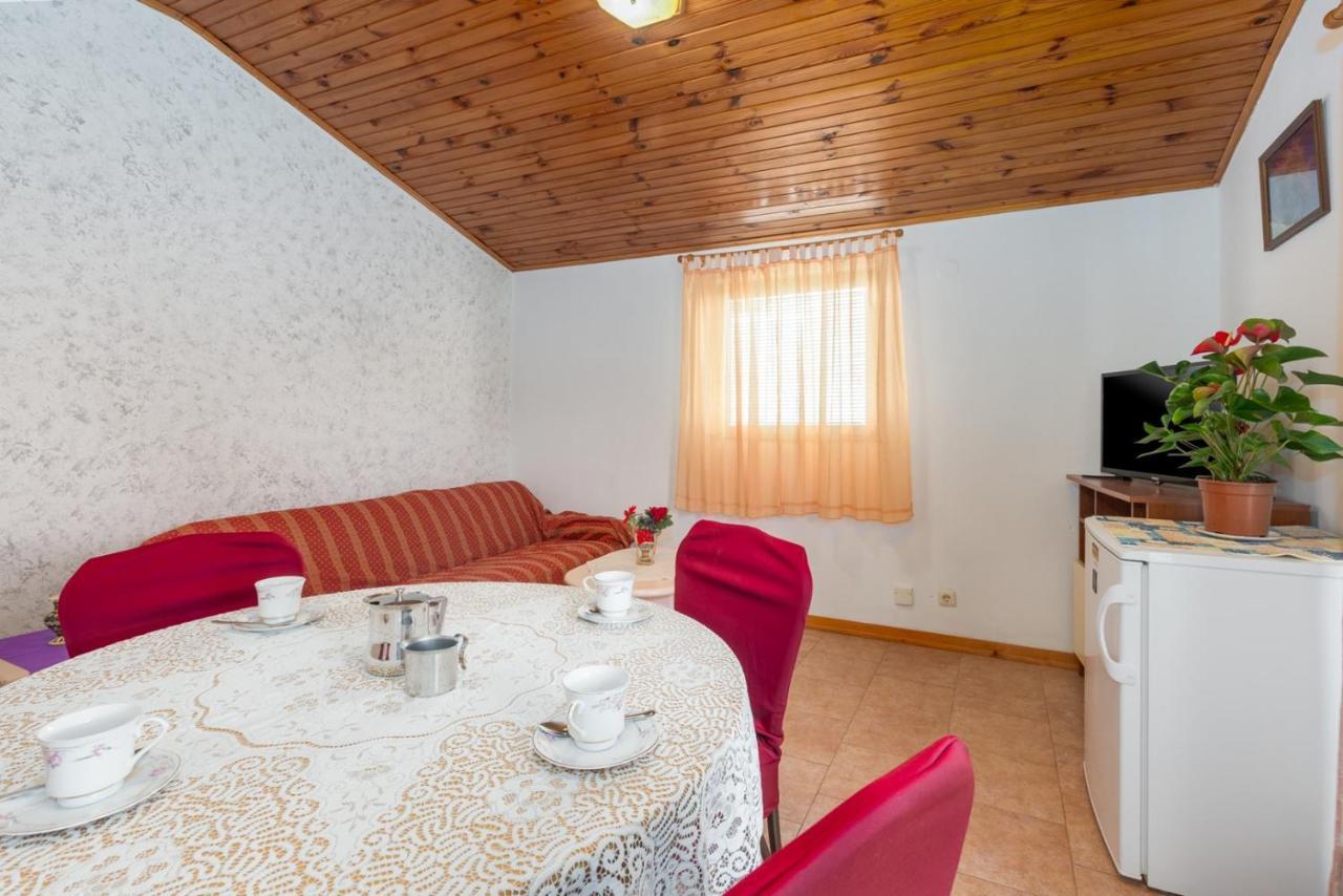 Apartman Ana 포레치 외부 사진